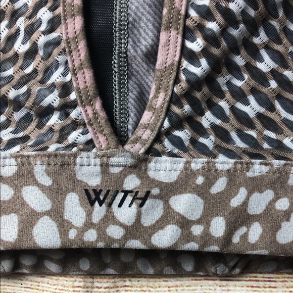 Peloton x Wear It To Heart Riverstone High Neck Sports - Picture 6 of 7